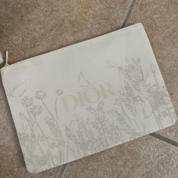 NEW DIOR MOTHERS DAY BUTTERFLY COSMETIC POUCH - Picture 1 of 2